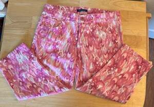 Bandolino Tatyana Capri Jeans Pink Abstract Print Barbiecore Denim size  6